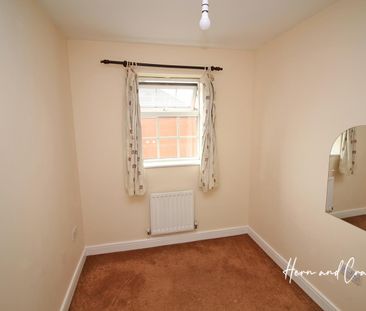 South Glamorgan, 8 Waungron Road, CF5 2JJ, Cardiff - Photo 1