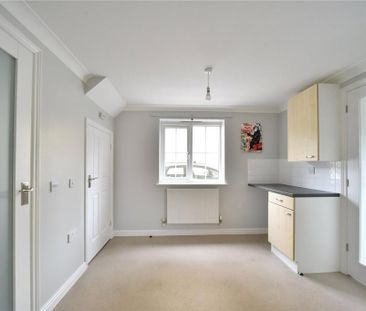 2 bedroom semi-detached house to rent - Photo 3