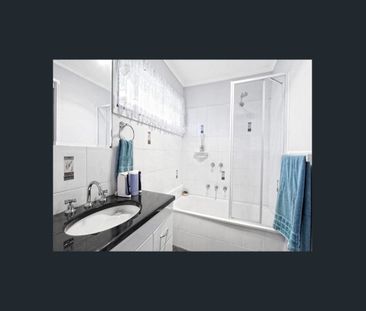 3 Bedroom Townhouse in Prime Balwyn Location - Photo 5