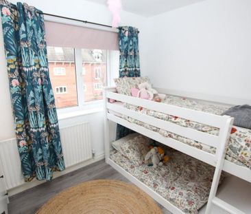 3 bedroom semi-detached house to rent - Photo 4