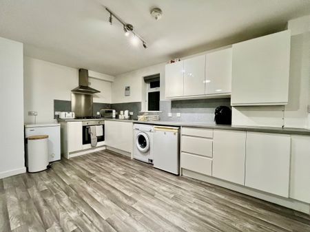 Stanks Drive, Leeds - Photo 2