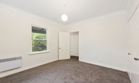 Attractive and Well Presented, Single Fronted Residence in Highly Sought after Locale - Photo 3