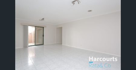 A Beautiful Blend of Comfort and Convenience - Photo 2