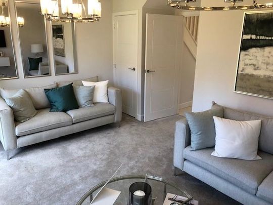 3 bedroom end of terrace house to rent - Photo 1