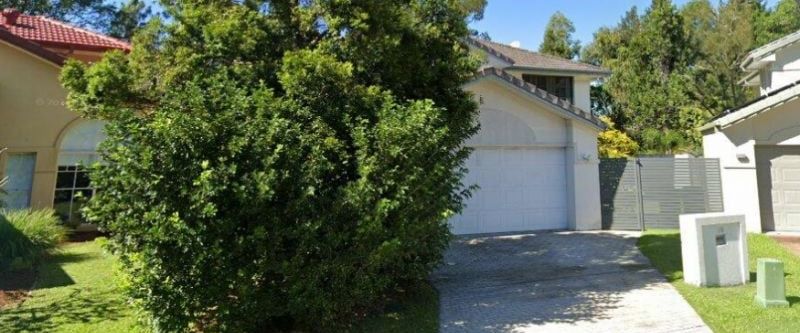 Spacious and Comfortable Family Home in a Quiet Ashmore Location - Photo 1