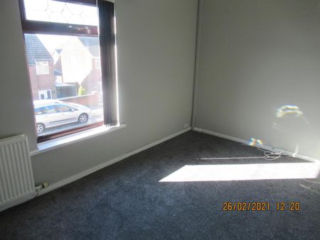 3 bedroom terraced house to rent - Photo 2