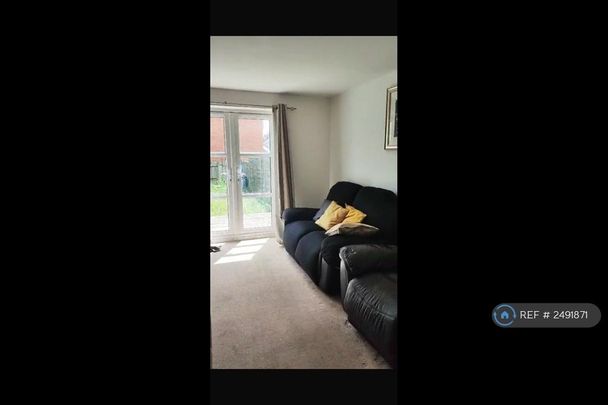 3 bedroom end of terrace house to rent - Photo 1