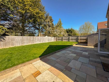 3 bedroom detached house to rent - Photo 4