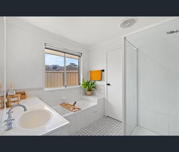 5 Peppermint Close, Ourimbah, NSW 2258 - Photo 1