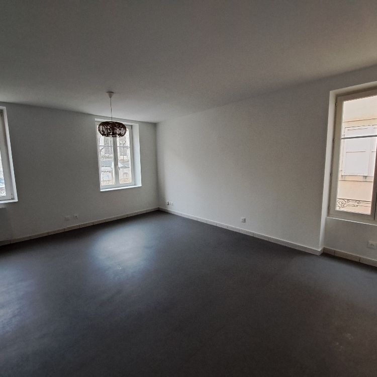 Location Appartement 4 pièces 75m² - Photo 1