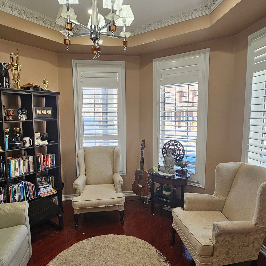 For Lease - 33 Silkgrove Terrace Unit# Main & 2nd Floor, Markham, Ontario - Photo 1