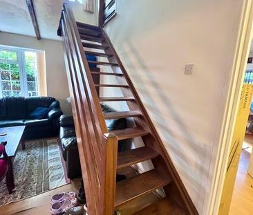 4 bedroom end of terrace house to rent - Photo 4