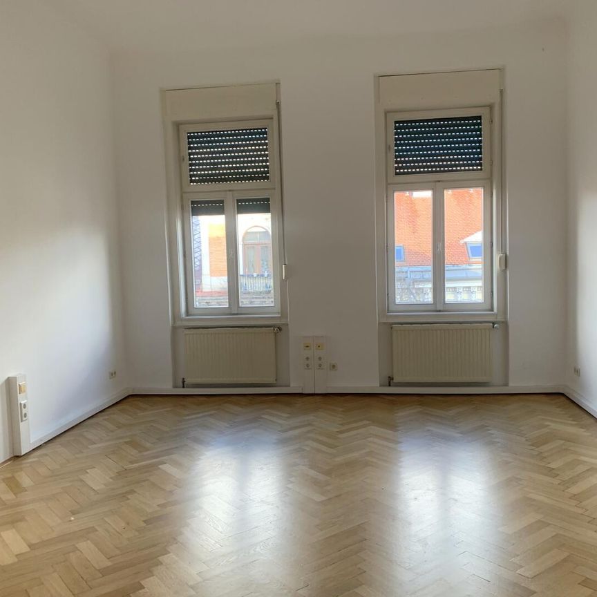 GroßzügigerTop-Altbau nächst Geidorfplatz mit Parkplätzen - Photo 1