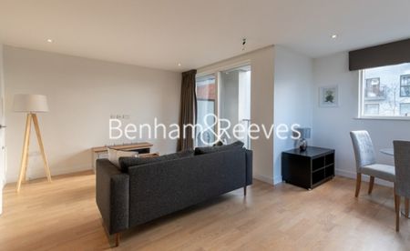 1 Bedroom flat to rent in Pump House Crescent, Brentford, TW8 - Photo 4