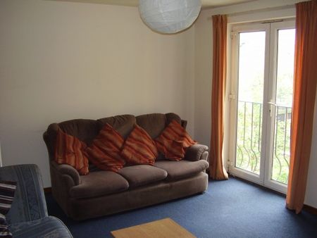 5 Bedroomed Flat - Photo 2