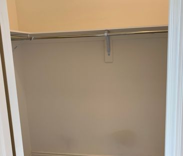 For Lease - 3127 Streamwood Pass, Oakville, Ontario - Photo 6