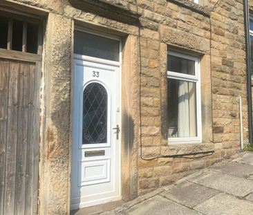 2 bedroom private hall to rent - Photo 2