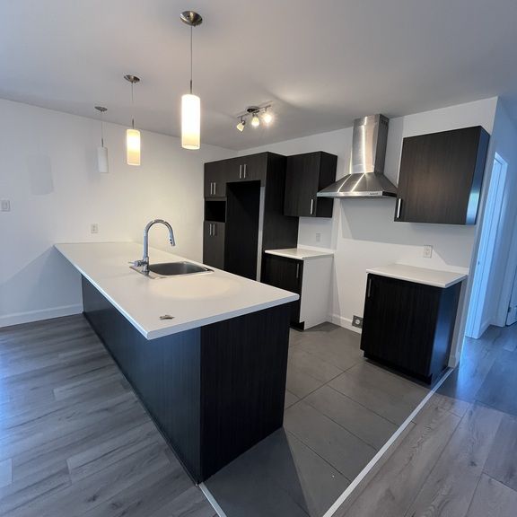 5 1/2 à Saint-Apollinaire - Photo 1