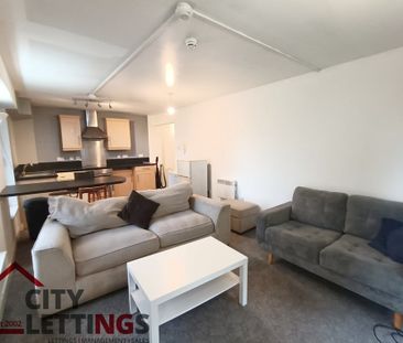 2 Bedroom Ground Floor Flat - Photo 1