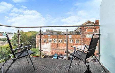 2 bedroom apartment to rent - Photo 4