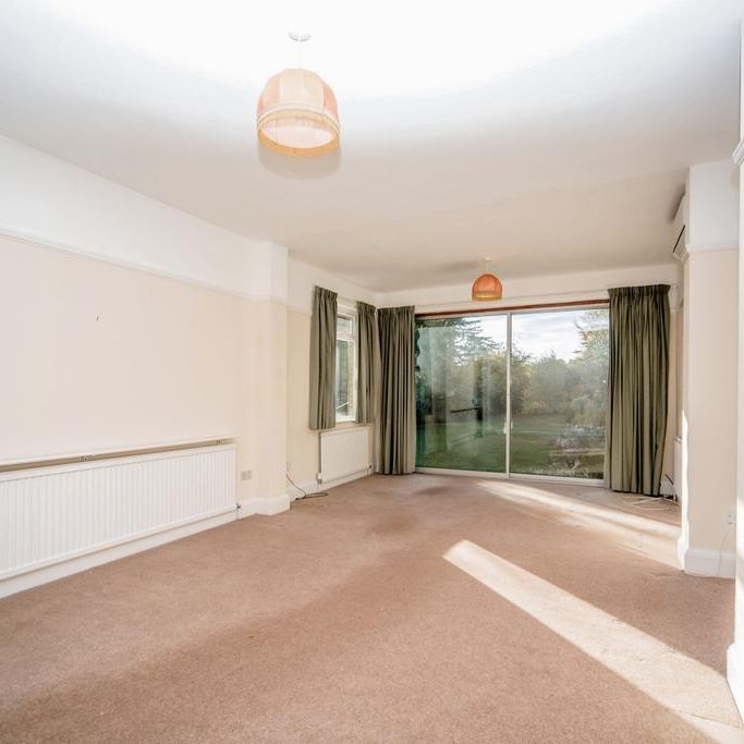 4 bedroom semi-detached house to rent - Photo 1