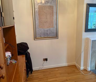 2 Bed Flat, Falloden Way, NW11 - Photo 1