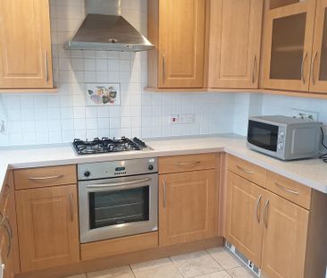 3 bedroom semi-detached house to rent - Photo 4