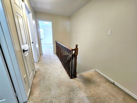 Condo Townhouse For Lease | W8142996 - Photo 1