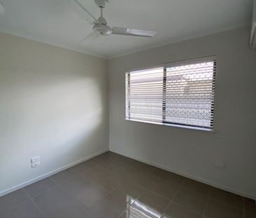 Charming Family Home in Ooralea - Photo 3