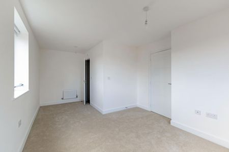 3 bedroom semi-detached house to rent - Photo 5