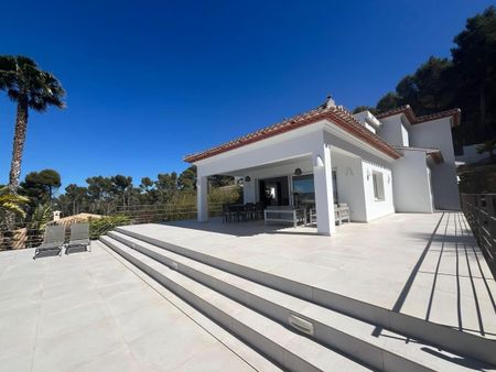 Luxury 4 Bed Villa – Javea – Long Term - Photo 2