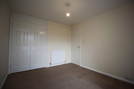 3 bedroom detached house to rent - Photo 4