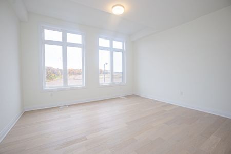 For Lease - 3343 Preserve Drive, Oakville, Ontario - Photo 4