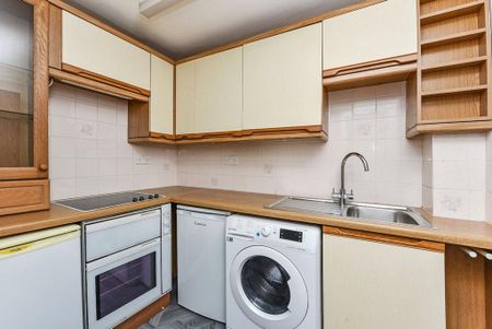 1 bedroom penthouse to rent - Photo 4