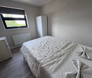 Room in a Shared House, Stonebridge Lock Cottages, N17 - Photo 2
