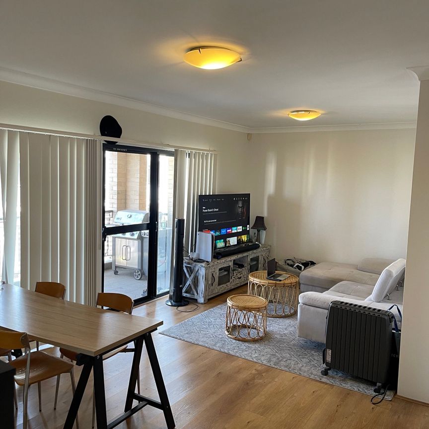 Randwick - Photo 1