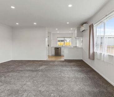 Spacious Fully Renovated Unit - Photo 6