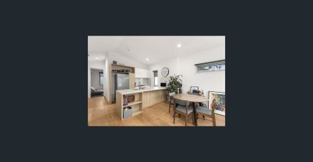 Spacious and serene! - Photo 3