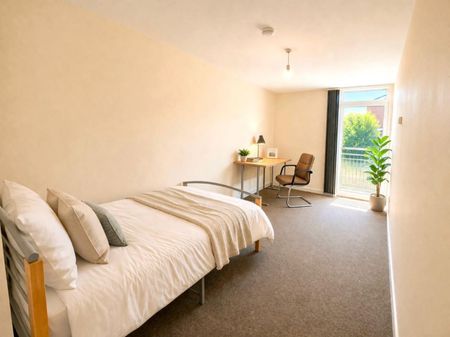 5 bed Flat 5 Montgomery Place, 33 Montgomery Terrace Road - Photo 4