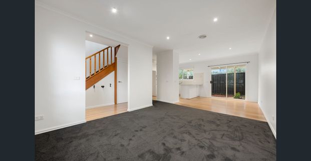 THREE BEDROOMS PLUS STUDY NOOK! - Photo 1