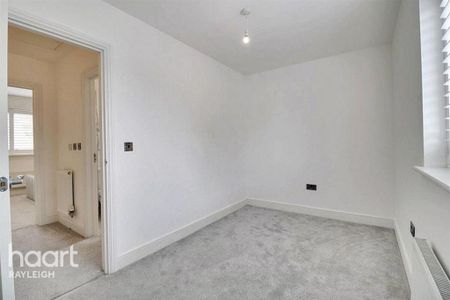 2 bedroom end of terrace house to rent - Photo 4