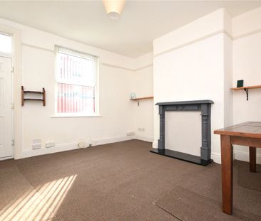 18, Aviary Grove, Leeds, West Yorkshire, LS12 2NU - Photo 2