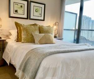 **************DESIGNER DECORATED 1 BED 1 BATH IN YALETOWN************* - Photo 3