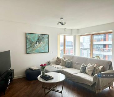 3 bedroom penthouse to rent - Photo 2