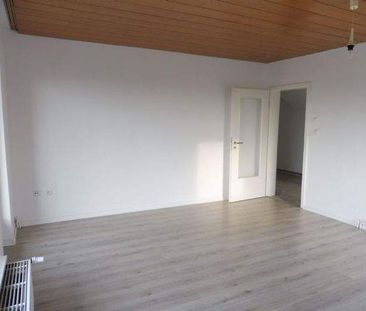 Sehr schöne 3-Zimmer-Wohnung mit Balkon und Aufzug - Photo 1