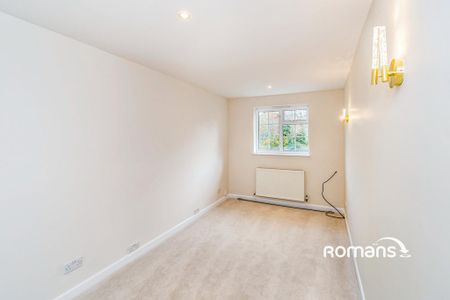 4 bedroom detached house to rent - Photo 4