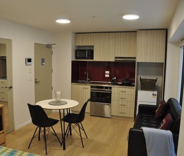 Modern building right in heart the CBD - Photo 3