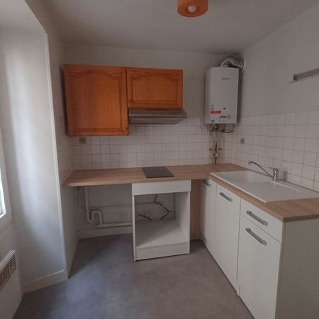 Location Appartement 2 pièces 41m² MONT DE MARSAN 40000 - Photo 3