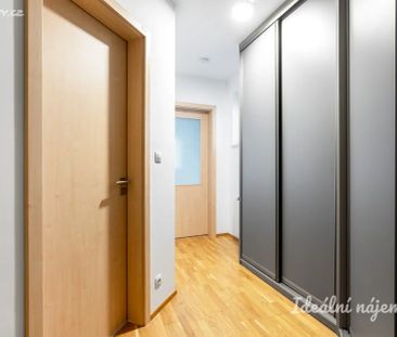 Pronájem bytu 1+kk 34 m² - Photo 1