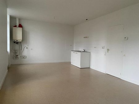 Location Appartement 2 pièces 46m² CHATELAUDREN 22170 - Photo 4